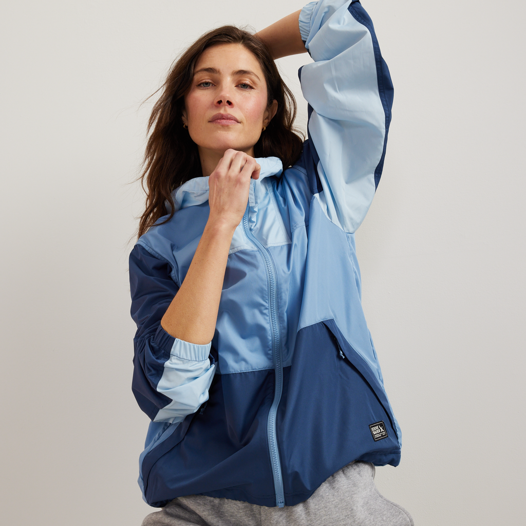 Women's Momentum Windproof Hoodie