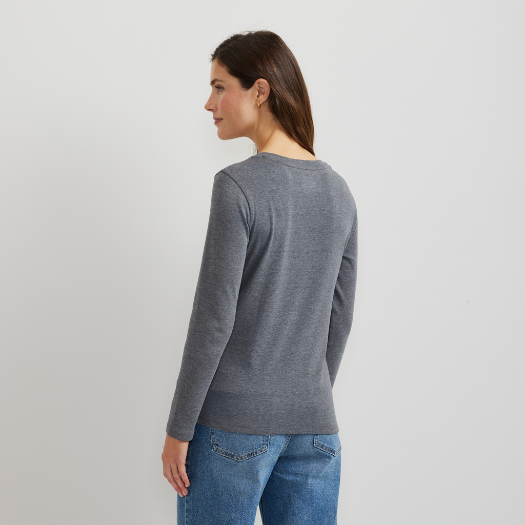 Women's Everyday Long-Sleeve V-Neck T-Shirt