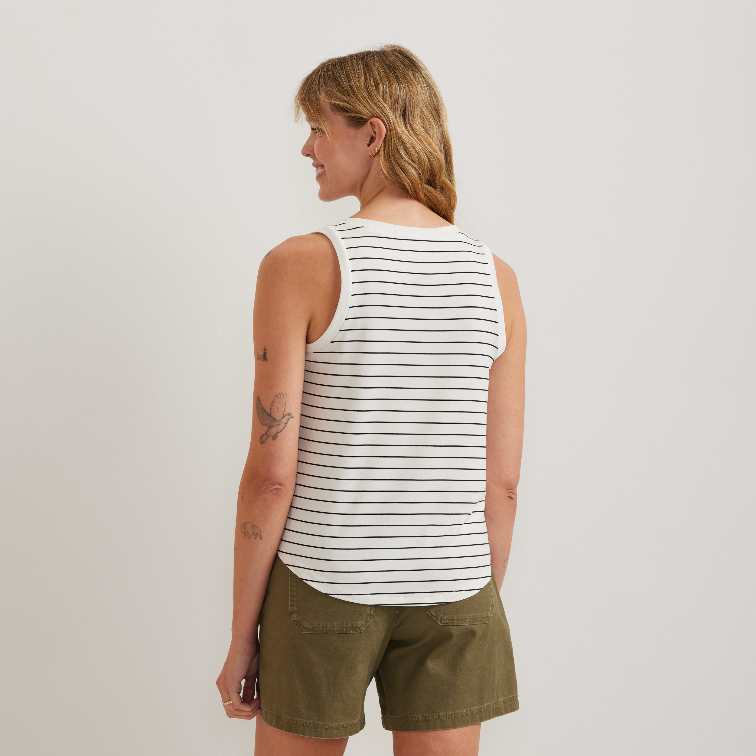 Women's Surreal V-Neck Travel Tank
