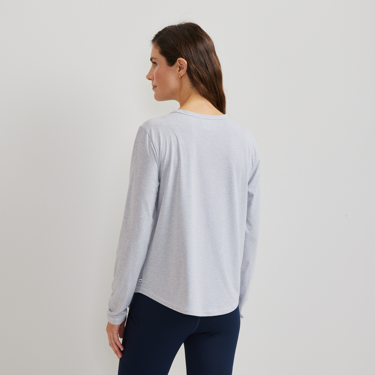 Women's Trek Light Hike Long-Sleeve Crewneck T-Shirt