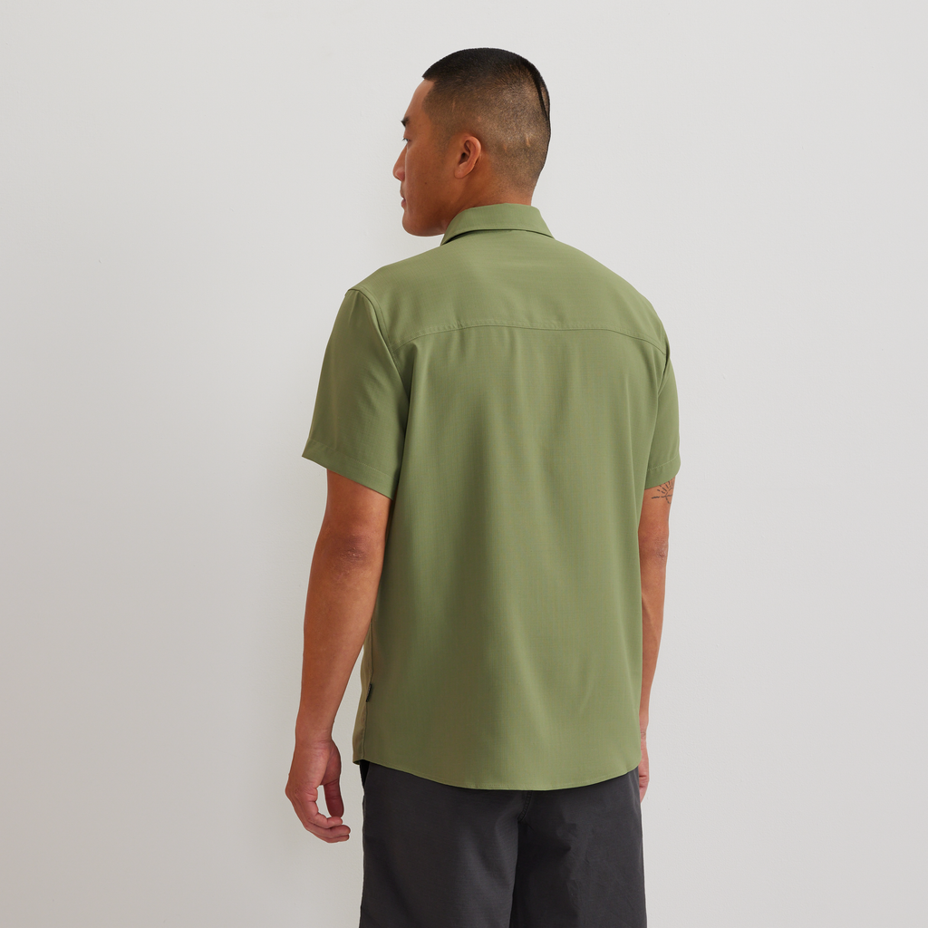 Men's Short Sleeve Destination Shirt-Solid