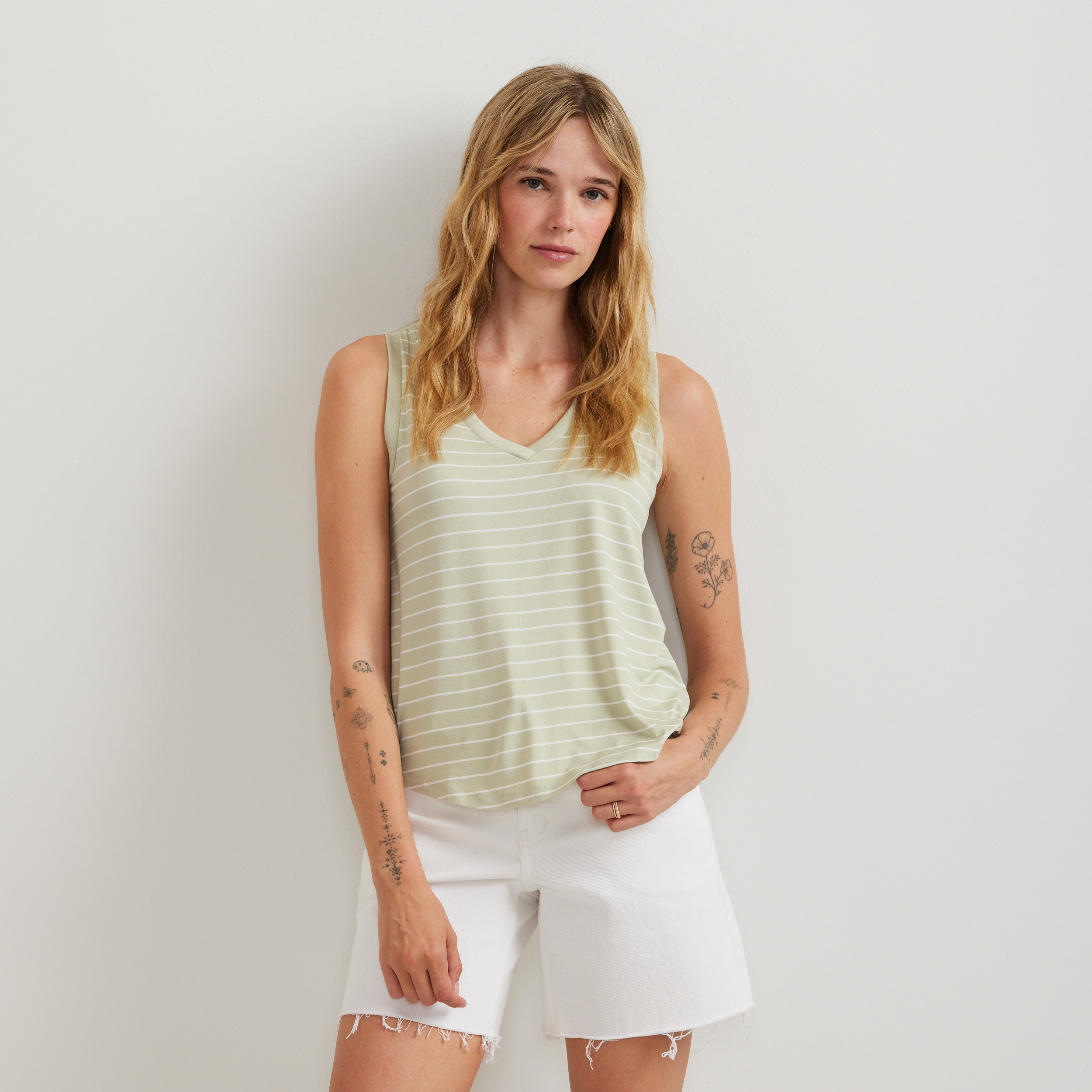 Women's Surreal V-Neck Travel Tank