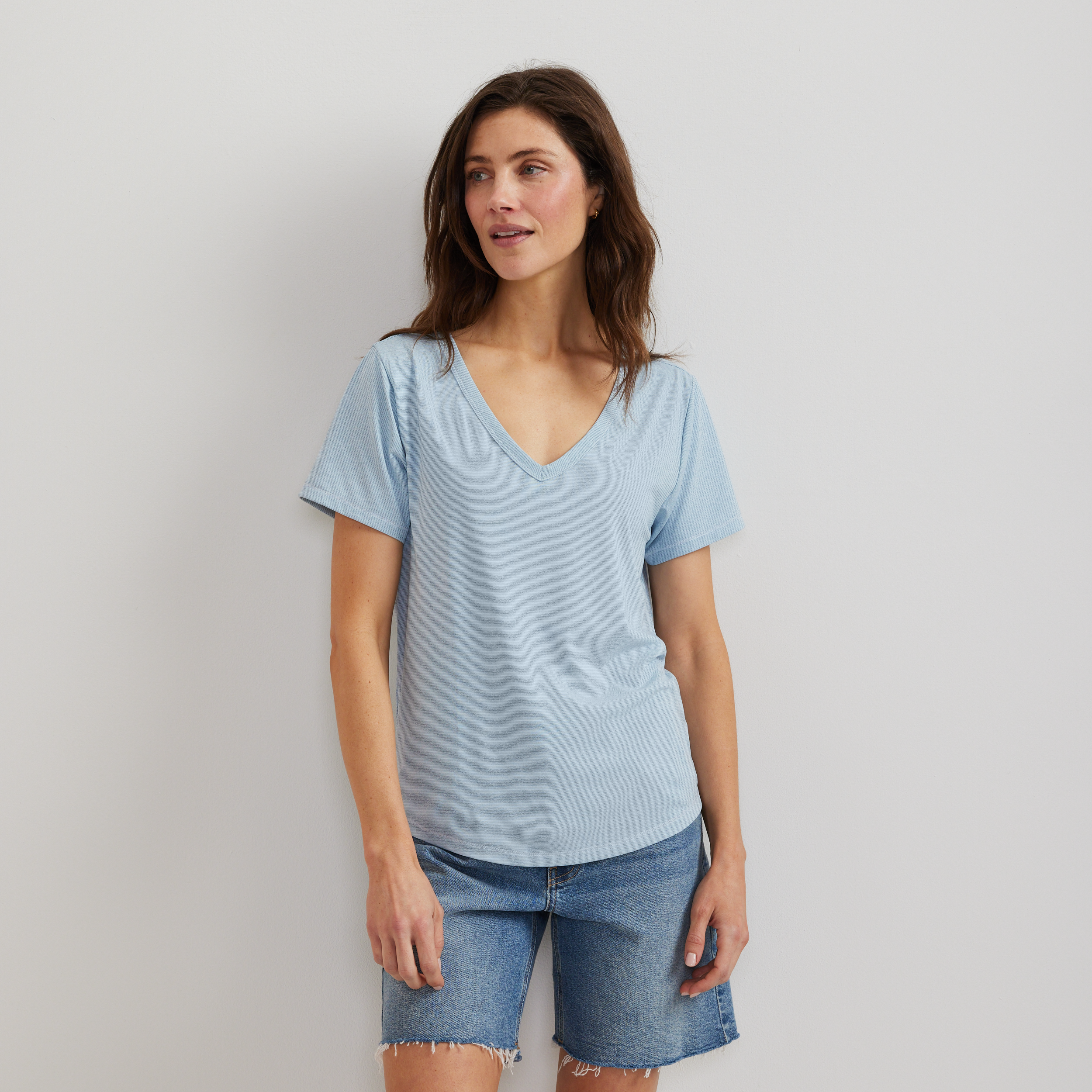 Women's Trek Light Hike Short-Sleeve V-Neck T-Shirt