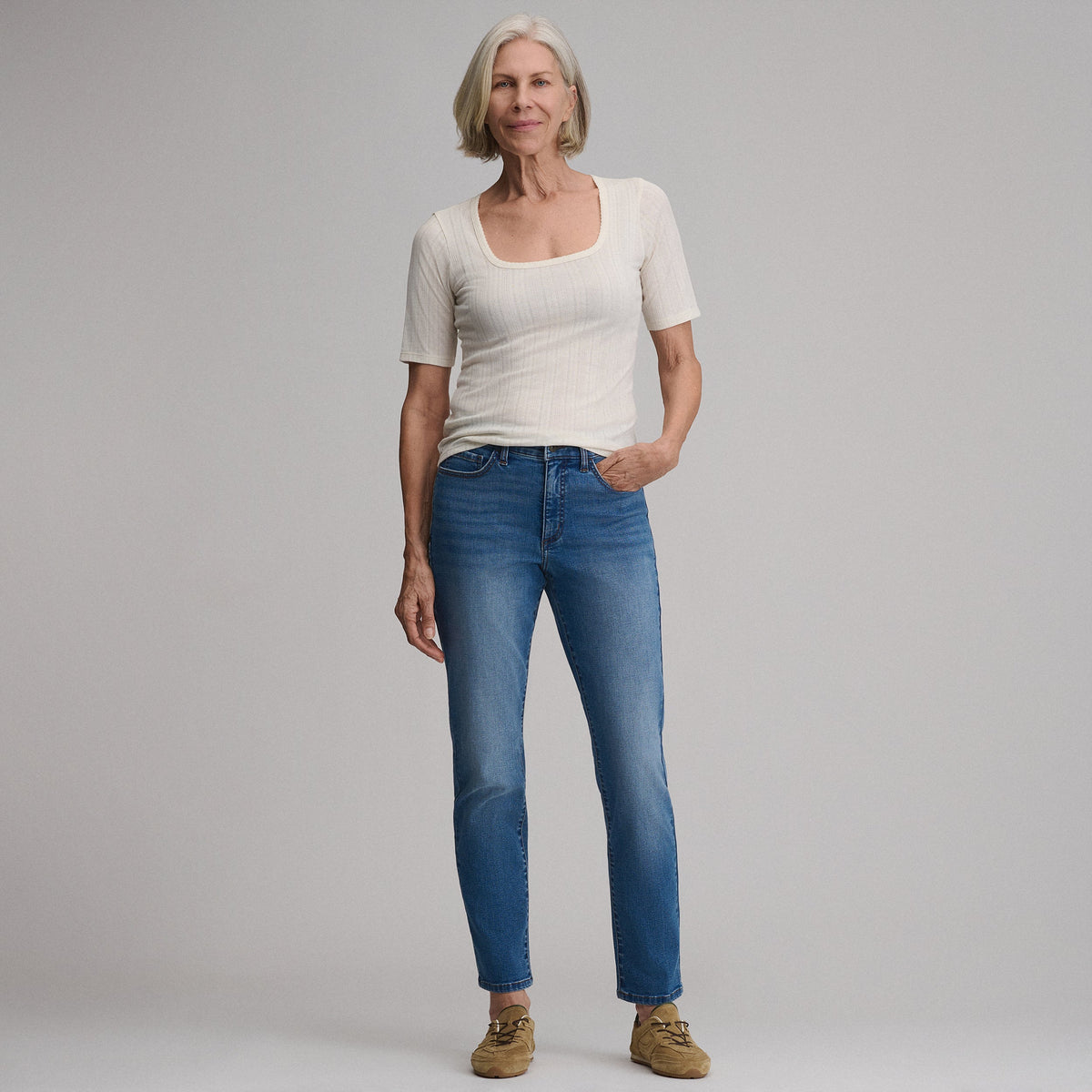 Women's Venture Stretch High-Rise Straight Leg Jeans