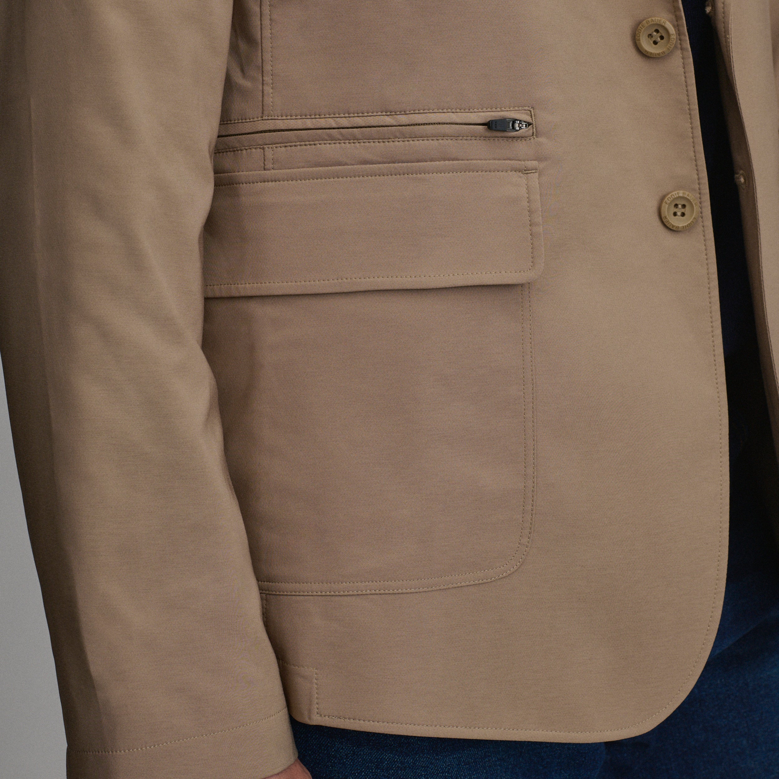 Men's Ultimate Voyager Travel Blazer