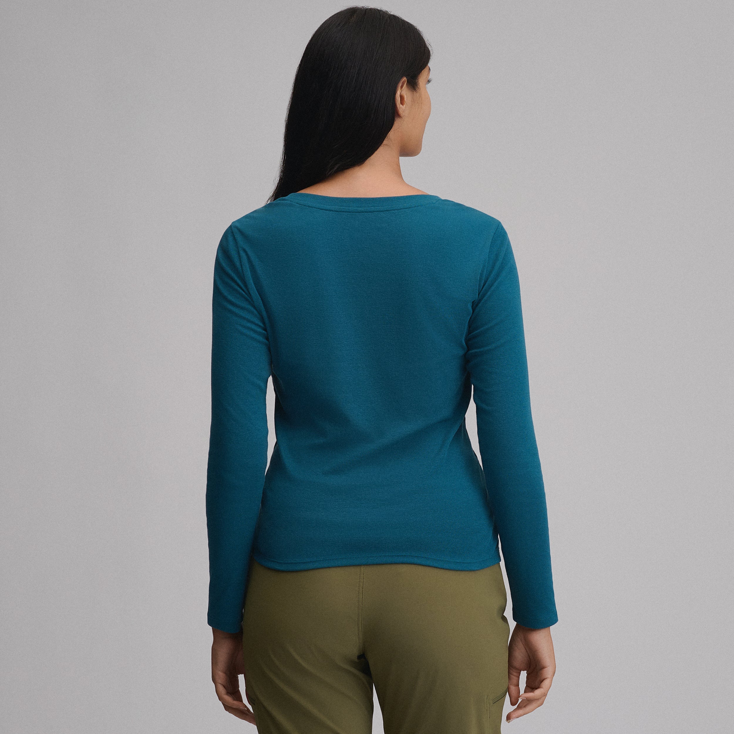 Women's Everyday Long-Sleeve V-Neck T-Shirt