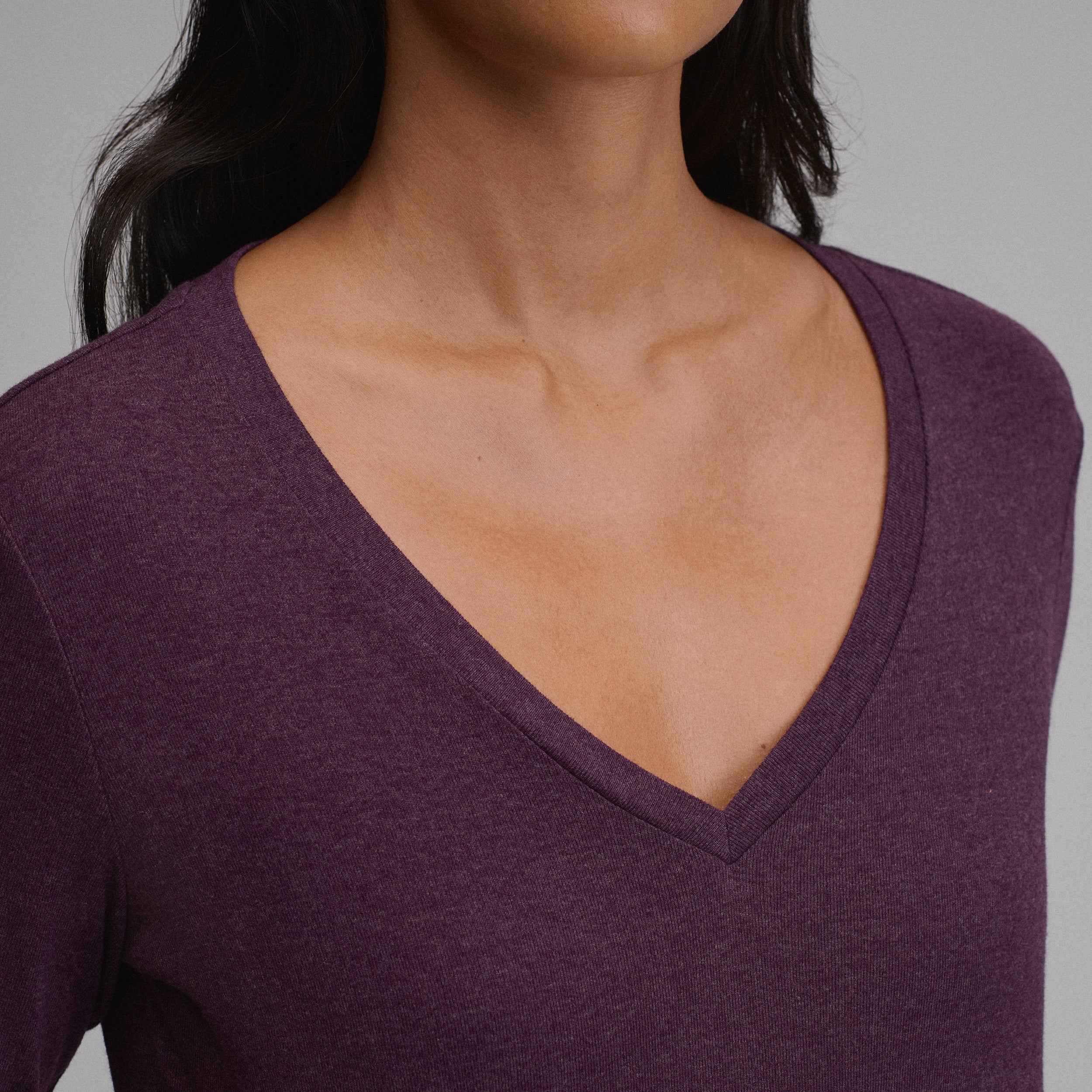 Women's Everyday Long-Sleeve V-Neck T-Shirt