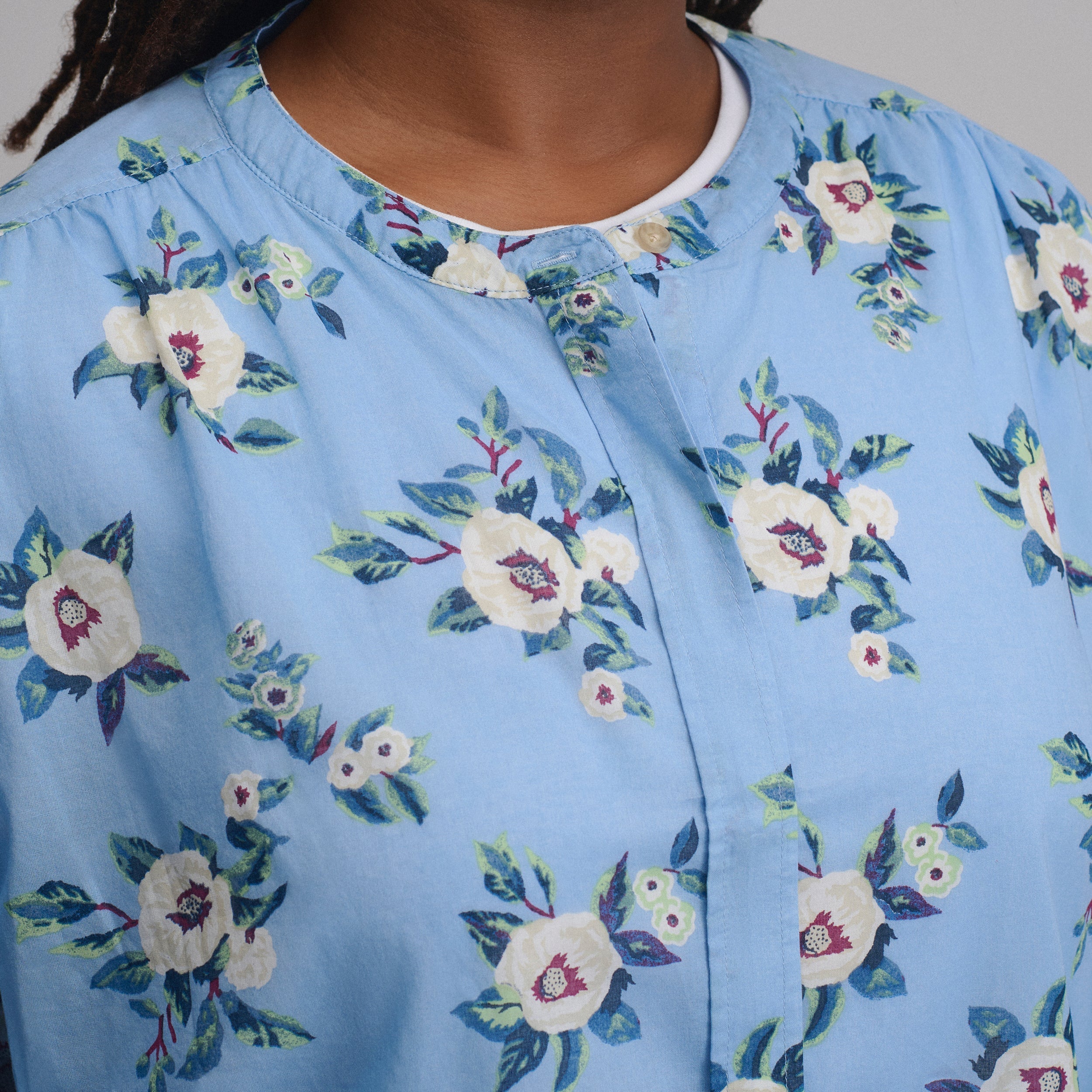 Women's Long-Sleeve Collarless Button-Down Shirt