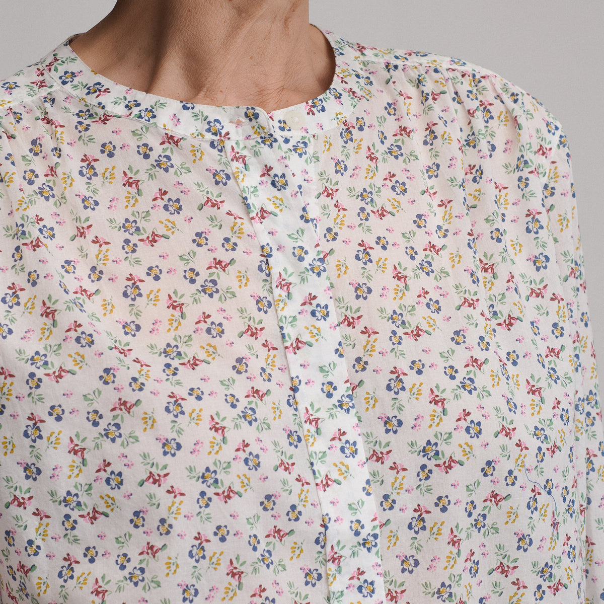Women's Long-Sleeve Collarless Button-Down Shirt