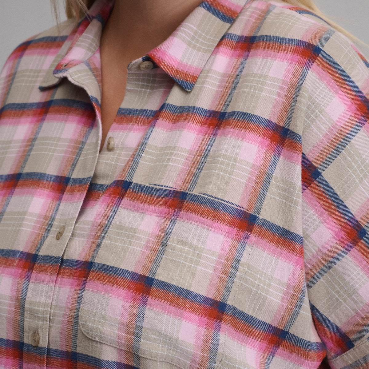Women's W Field Flex Flannel Short-Sleeve Shirt