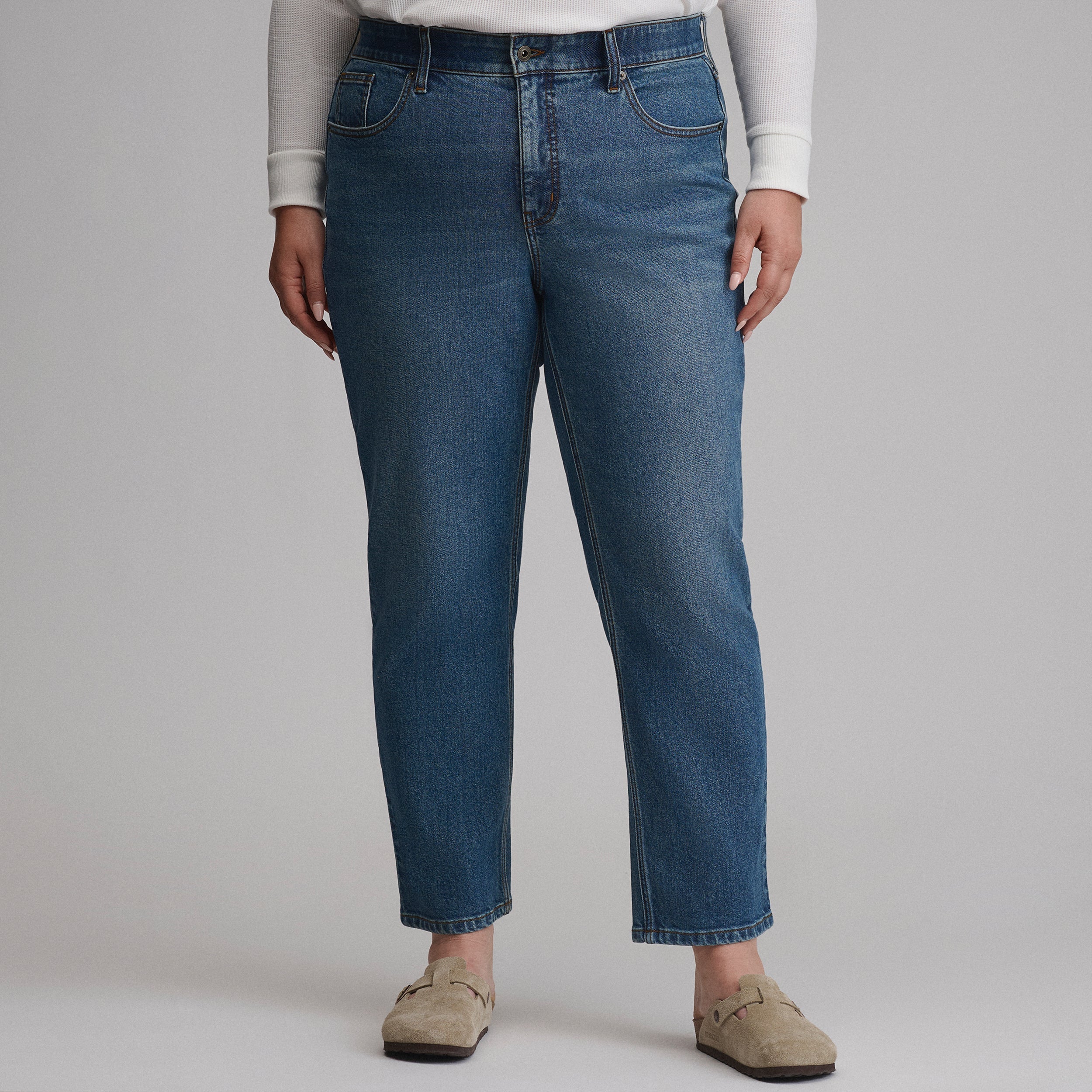 Women's Iconic Perfect Straight Jean
