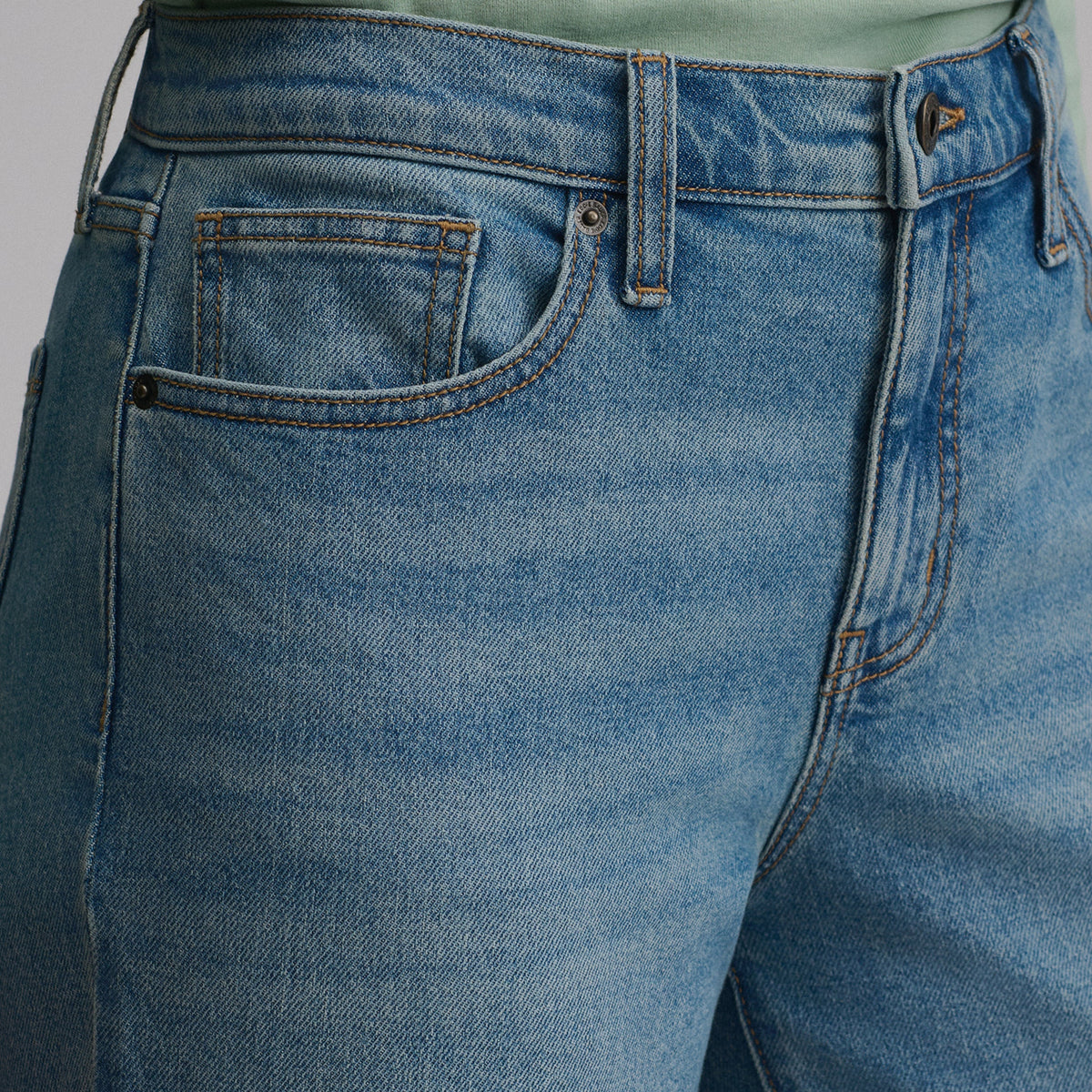 Women's Iconic Perfect Straight Jean
