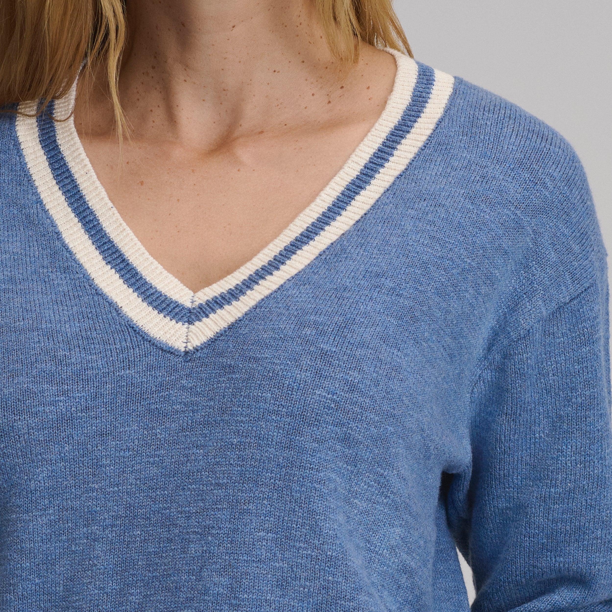 Women's Everyday V-Neck Sweater - Tipped Collar