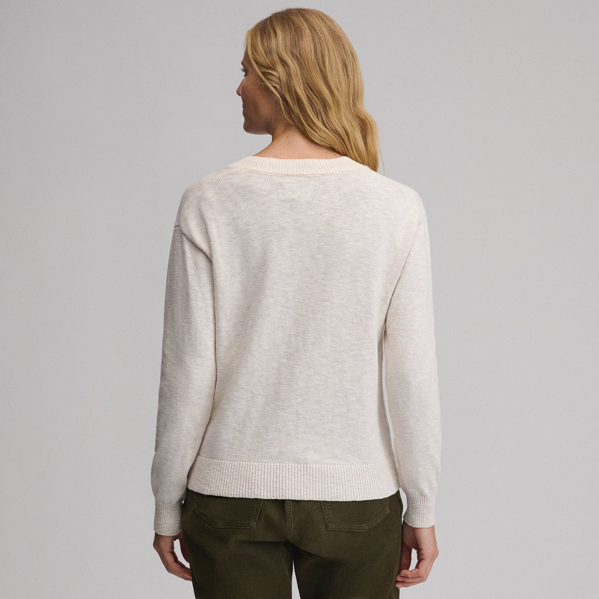 Women's Everyday V-Neck Sweater - Tipped Collar