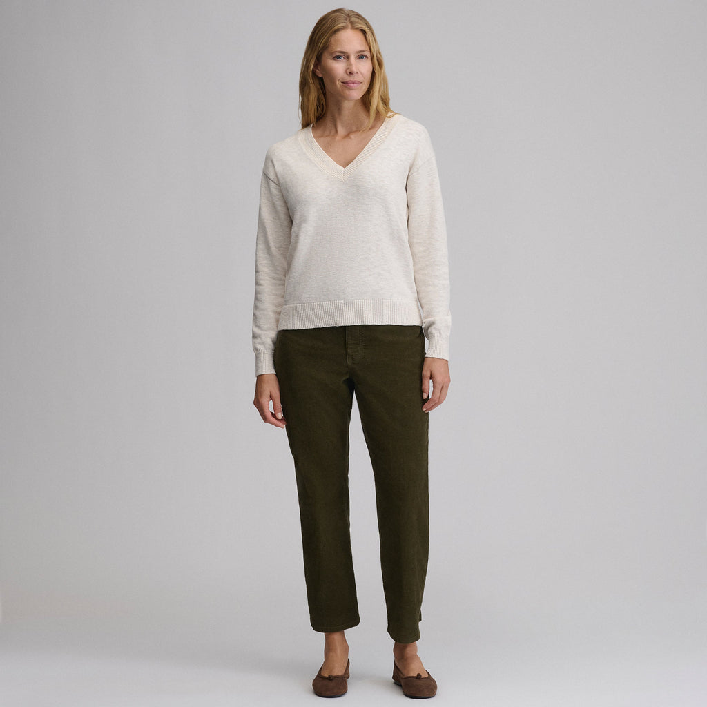 Women's Everyday V-Neck Sweater - Tipped Collar