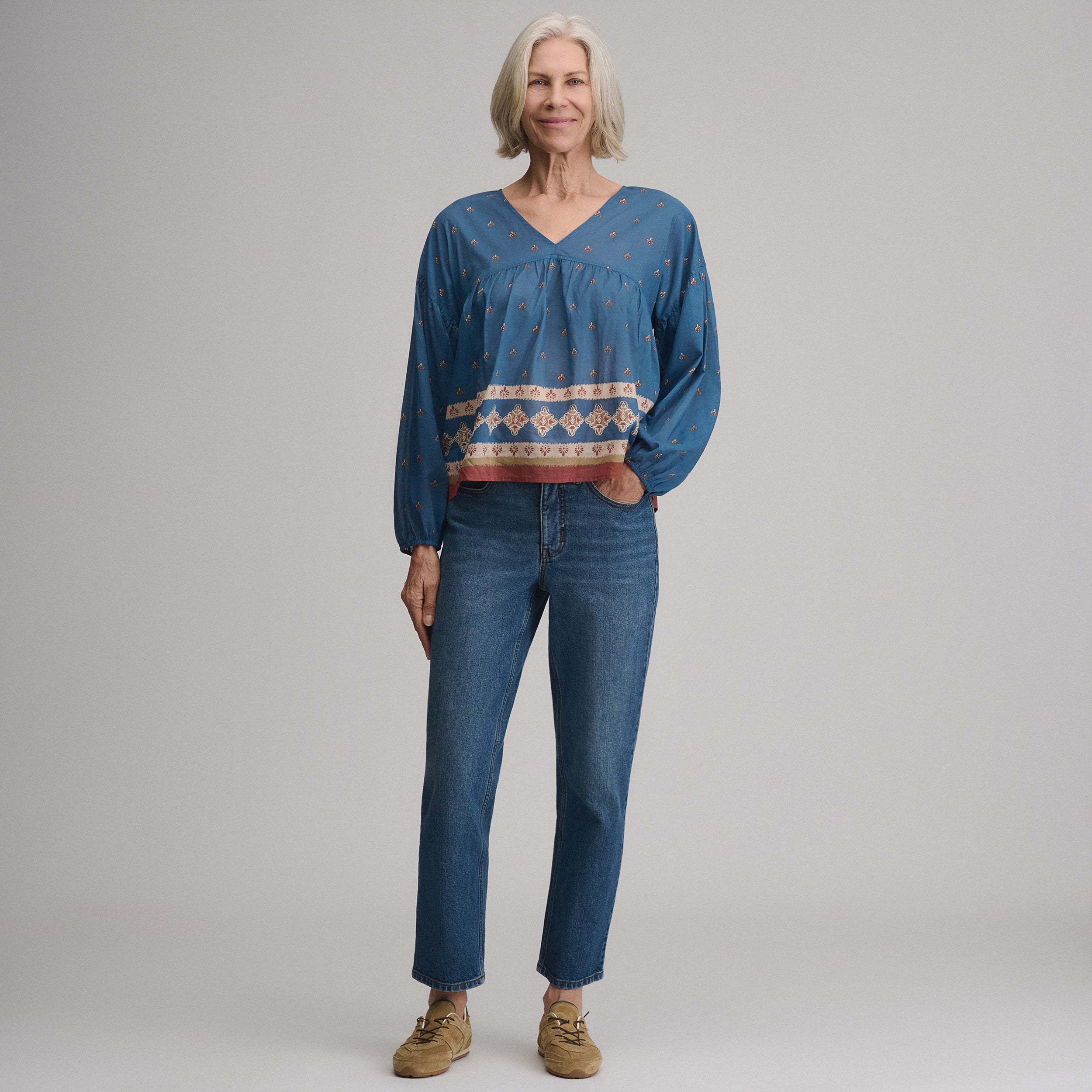 Women's Long-Sleeve V-Neck Relaxed Woven Popover