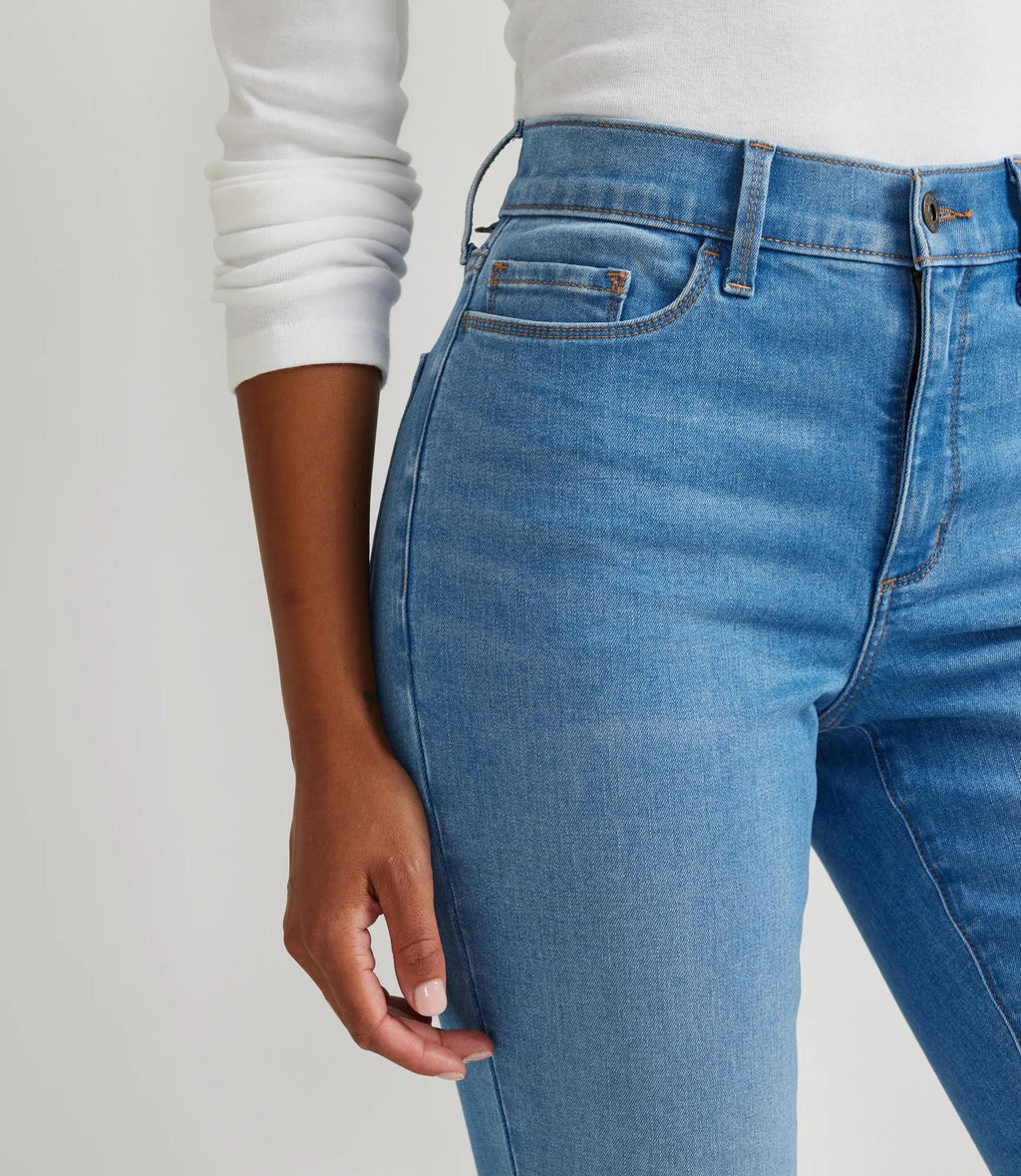 Women's Venture Stretch High-Rise Straight Leg Jeans