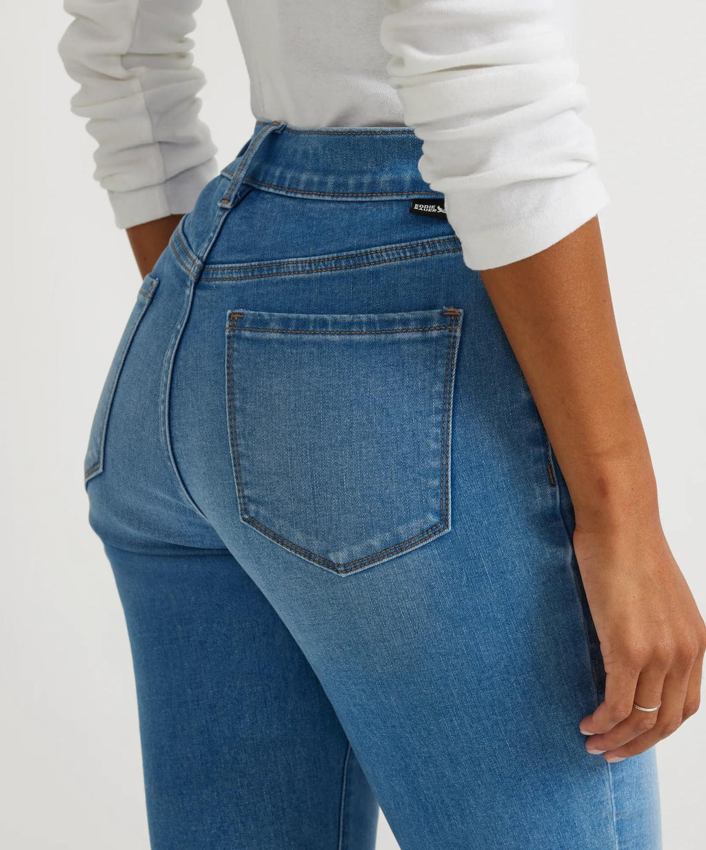 Women's Venture Stretch High-Rise Straight Leg Jeans