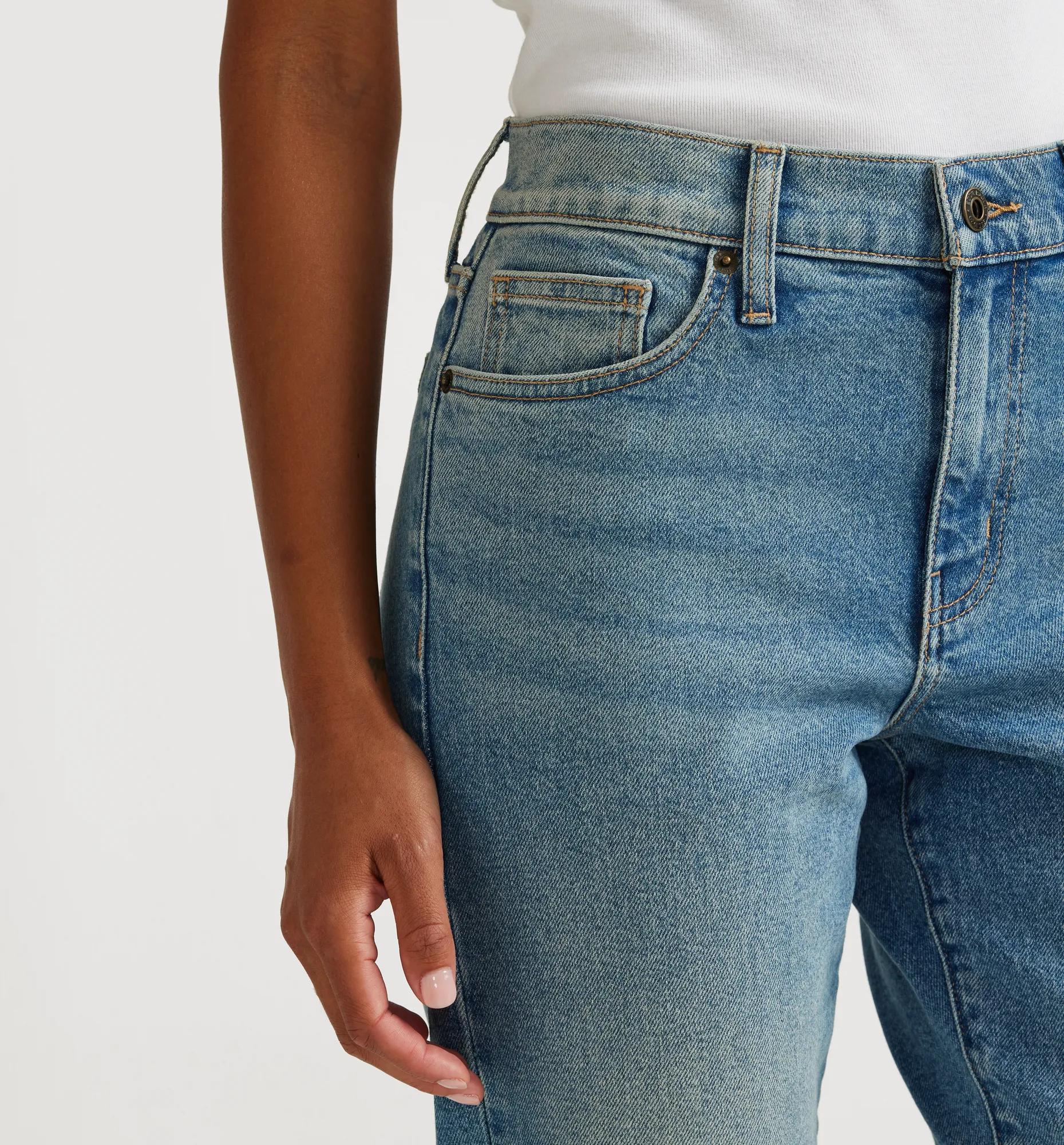 Women's Authentic 90s Boyfriend Relaxed Fit Jeans