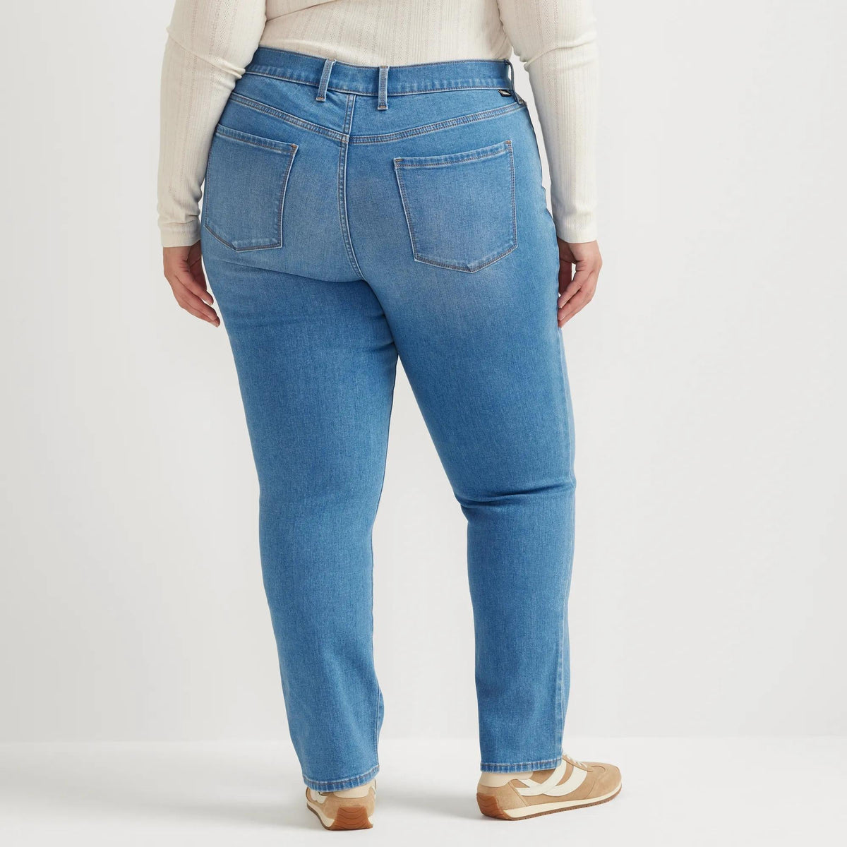 Women's Venture Stretch High-Rise Straight Leg Jeans