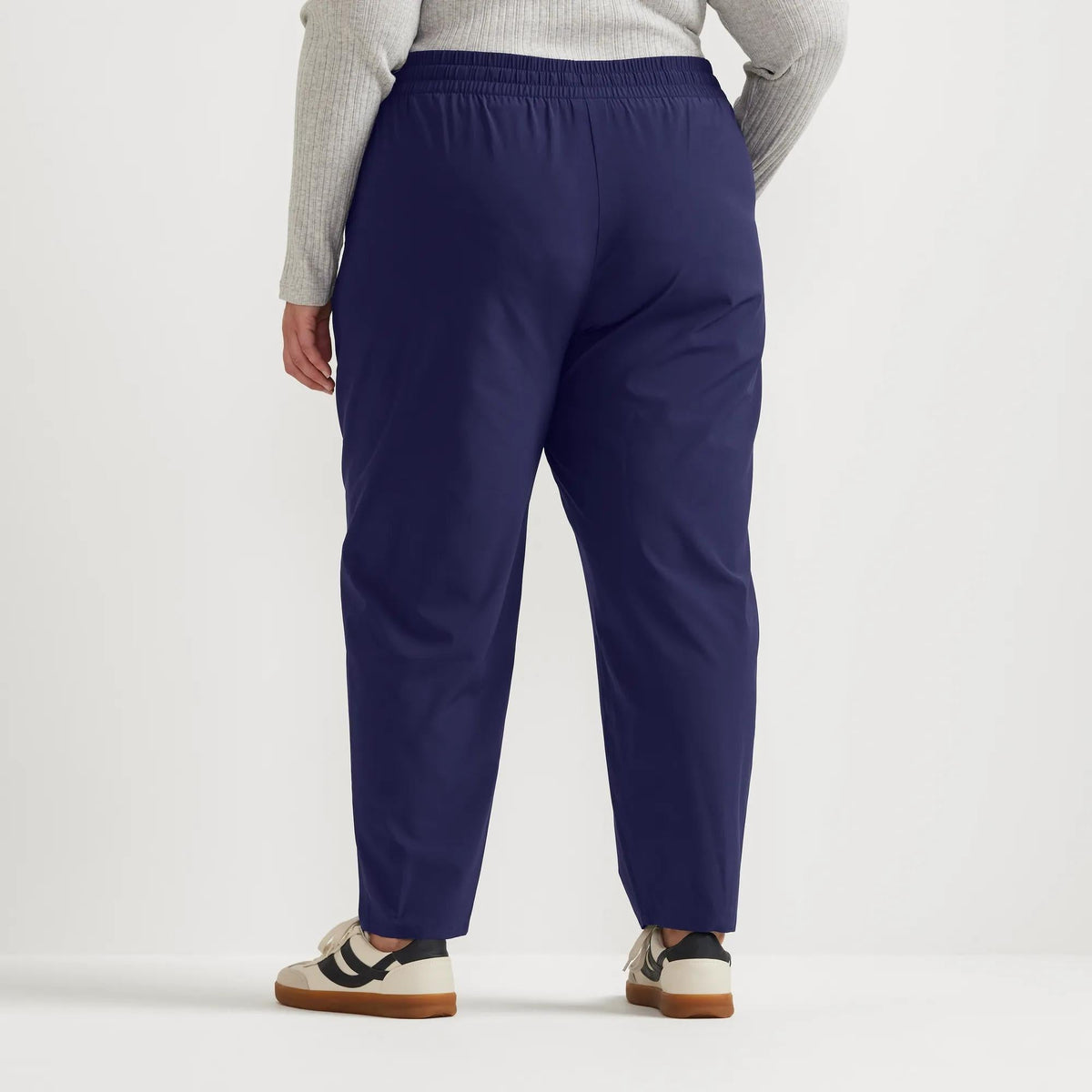 Women's Departure Stretch Tie-Front Ankle Pants