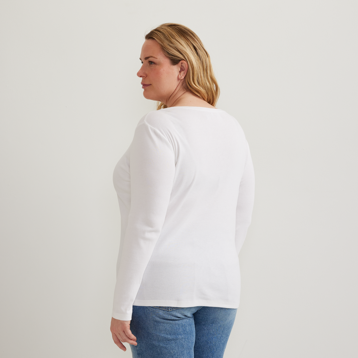 Women's Everyday Long-Sleeve V-Neck T-Shirt