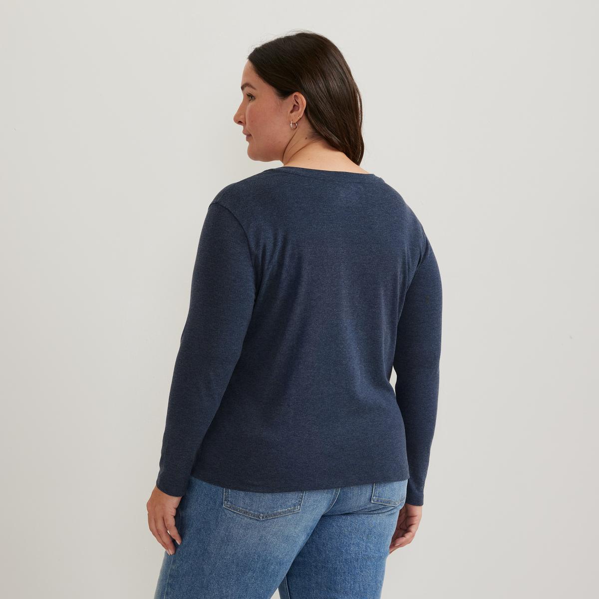 Women's Everyday Long-Sleeve V-Neck T-Shirt
