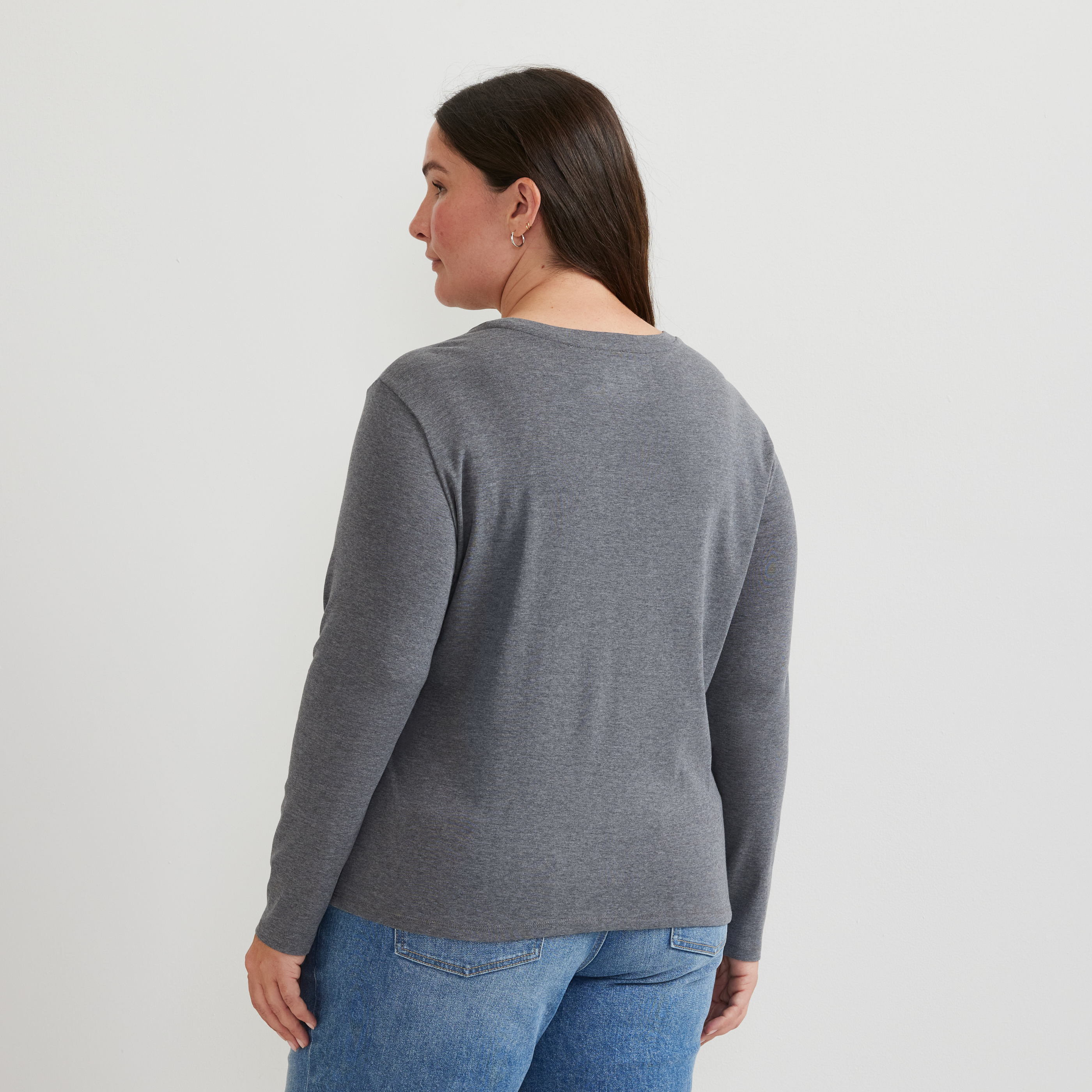 Women's Everyday Long-Sleeve Crewneck T-Shirt