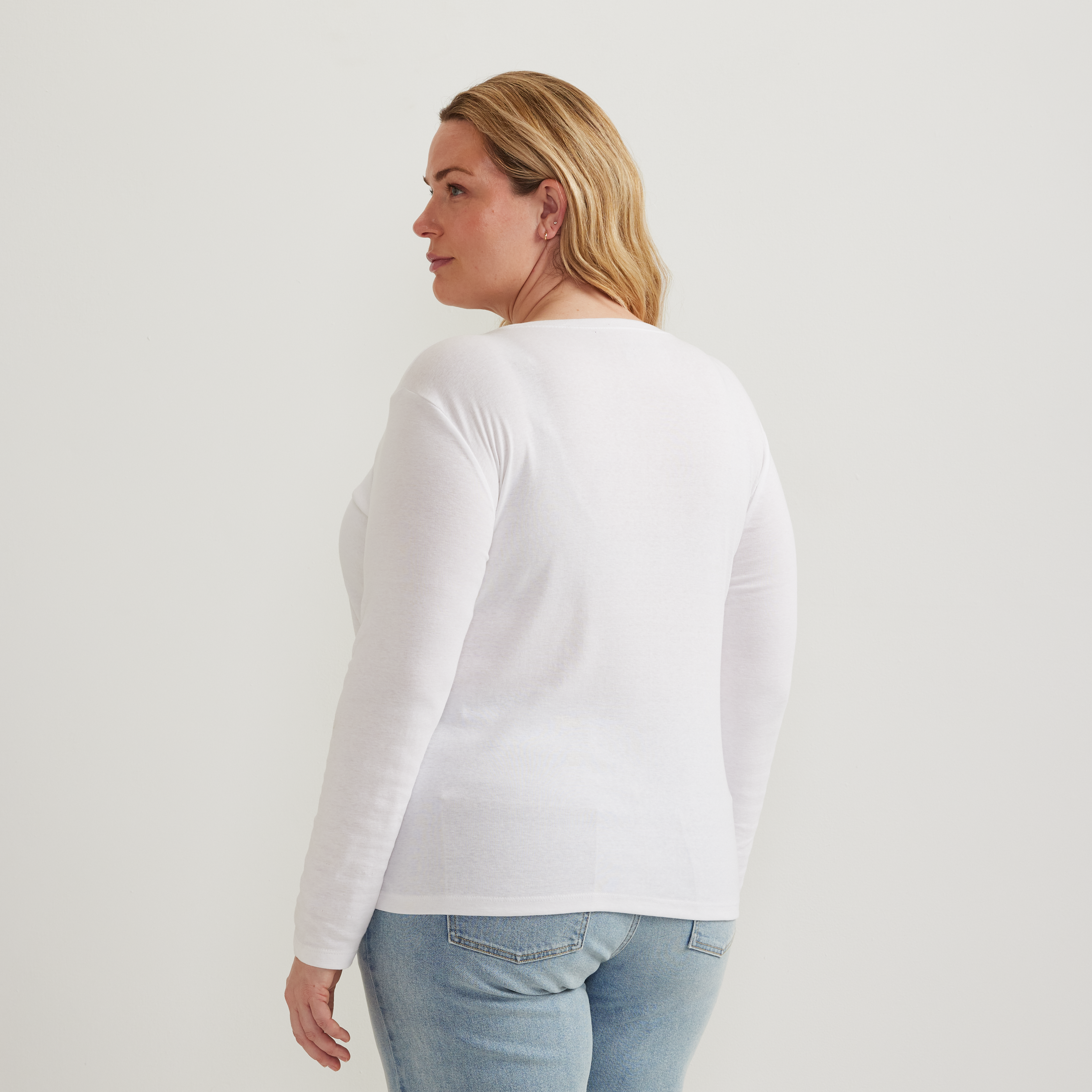 Women's Everyday Long-Sleeve Crewneck T-Shirt
