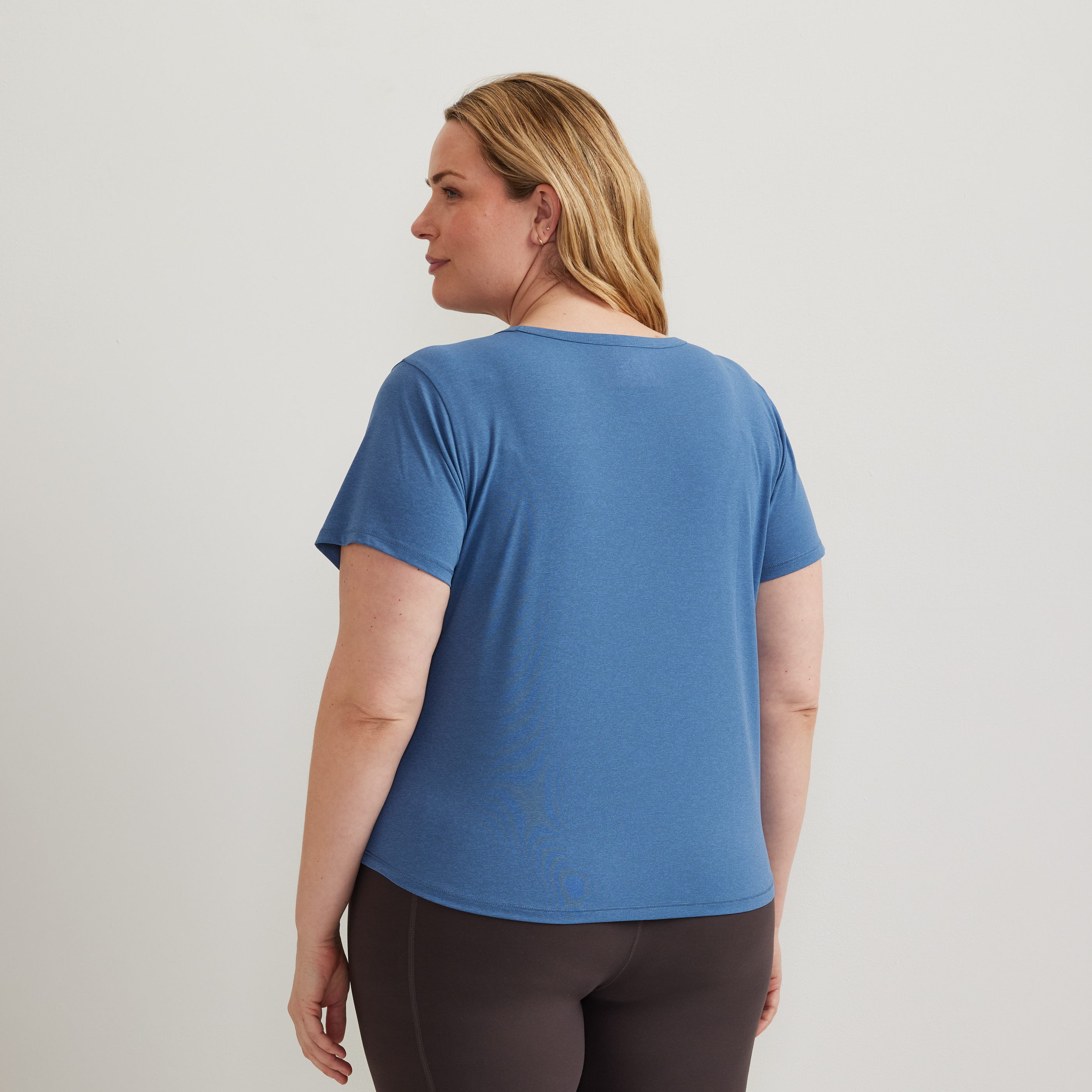 Women's Trek Light Hike Short-Sleeve Crewneck T-Shirt