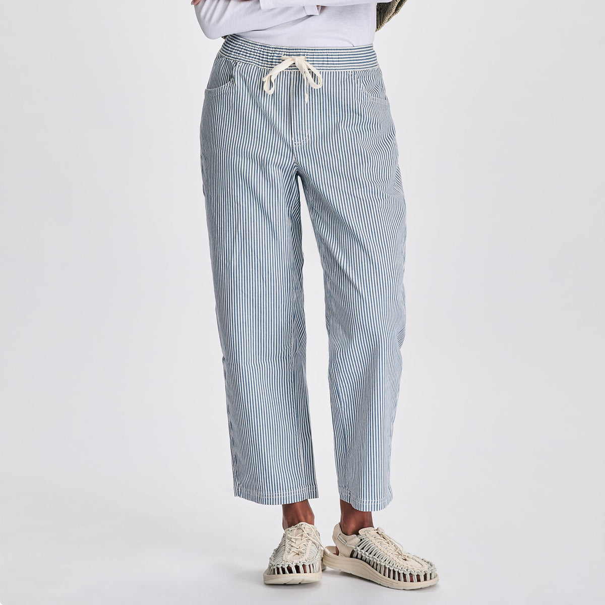 Women's Softened Legend Wash Tie Front Pants