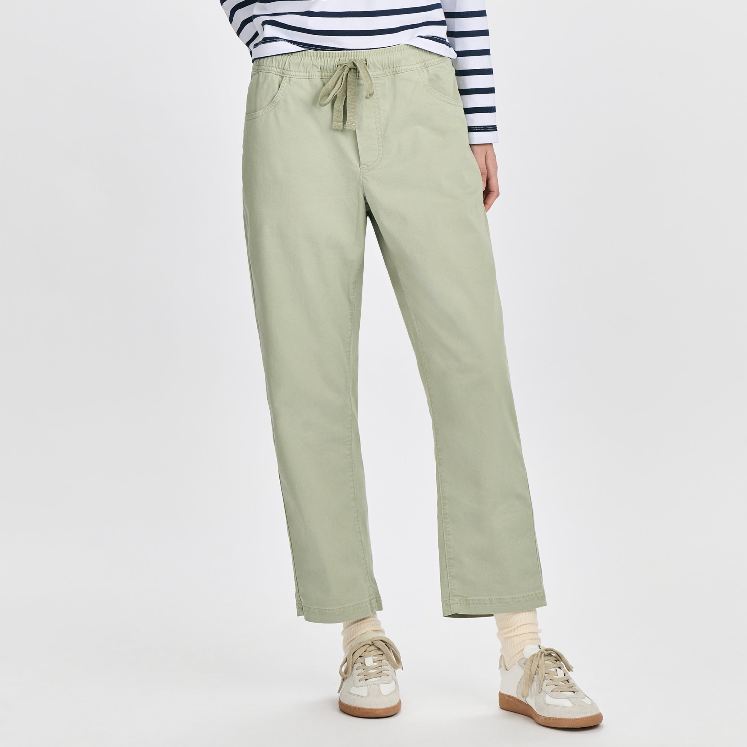 Women's Softened Legend Wash Tie Front Pants